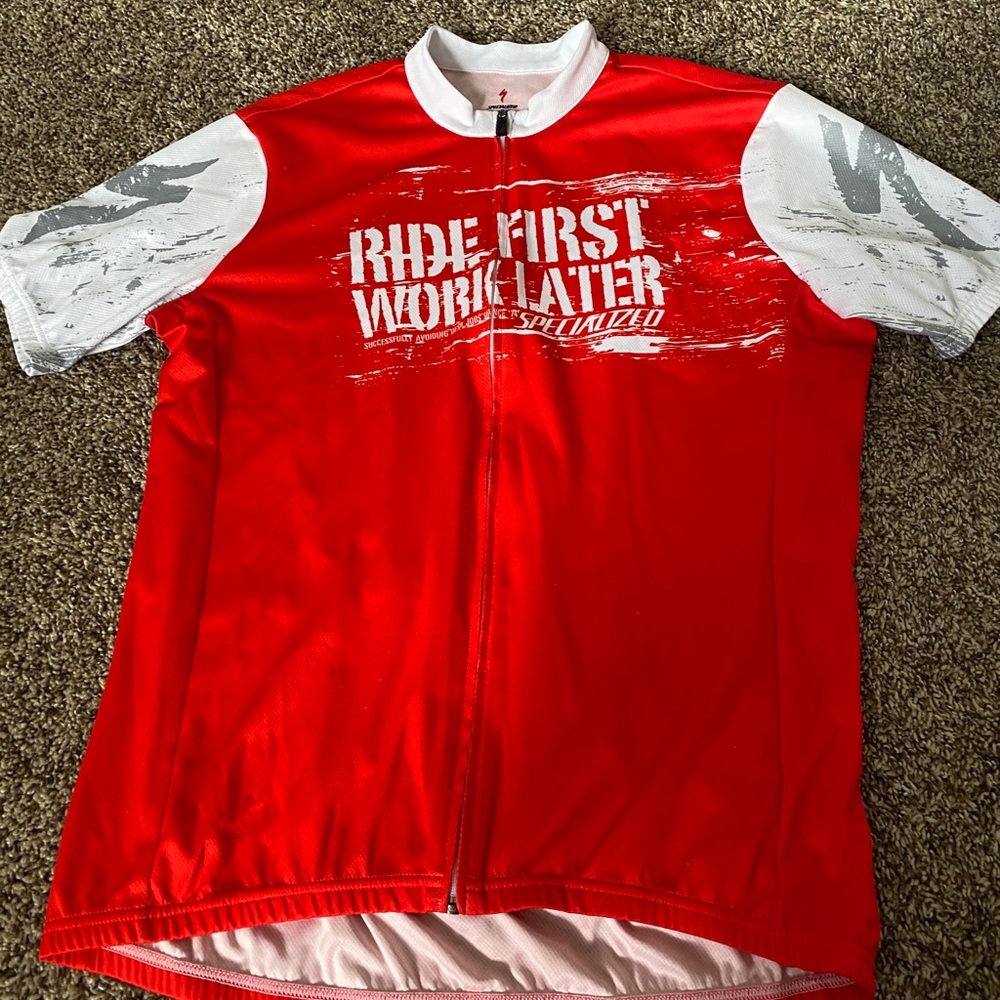 Specialized cycling jacket